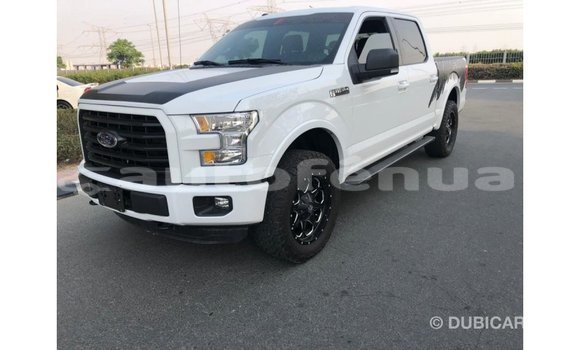 Acheter Import Voiture Ford Club Wagon Blanc à Import - Dubai, Marquesas Acheter Import Voiture Ford Club Wagon Blanc à Import - Dubai, Marquesas