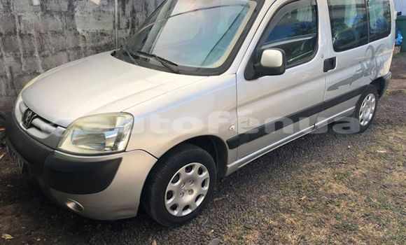 Acheter Occasion Voiture Peugeot Partner Gris à Mahina, Tahiti