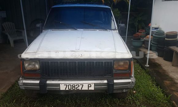 Acheter Occasion Voiture Jeep Cherokee Blanc à Papeete, Tahiti