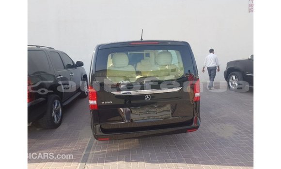 Acheter Import Voiture Mercedes-Benz 250 Noir à Import - Dubai, Marquesas Acheter Import Voiture Mercedes-Benz 250 Noir à Import - Dubai, Marquesas