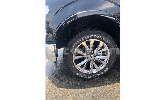 Acheter Import Voiture Ford Club Wagon Noir à Import - Dubai, Marquesas Acheter Import Voiture Ford Club Wagon Noir à Import - Dubai, Marquesas