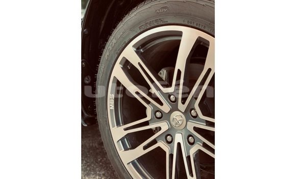 Acheter Import Voiture Toyota Land Cruiser Noir à Import - Dubai, Marquesas Acheter Import Voiture Toyota Land Cruiser Noir à Import - Dubai, Marquesas