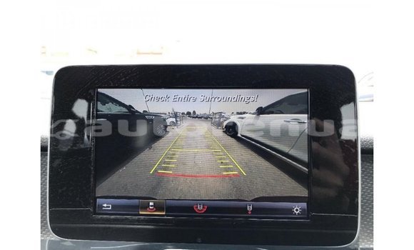 Acheter Import Voiture Mercedes-Benz 250 Bleu à Import - Dubai, Marquesas Acheter Import Voiture Mercedes-Benz 250 Bleu à Import - Dubai, Marquesas