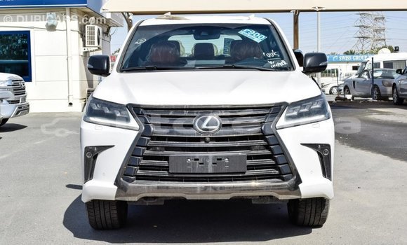 Acheter Import Voiture Lexus LX Blanc à Import - Dubai, Marquesas Acheter Import Voiture Lexus LX Blanc à Import - Dubai, Marquesas