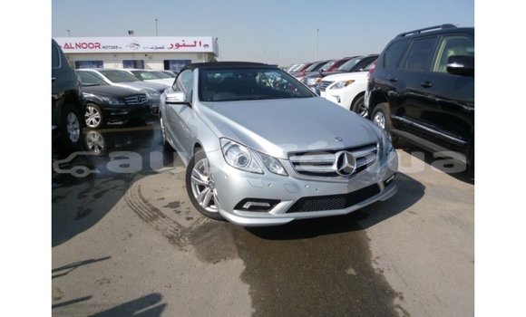 Buy Import Mercedes-Benz 250 Other Car in Import - Dubai in Marquesas