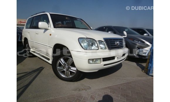 Buy Import Toyota Land Cruiser White Car in Import - Dubai in Marquesas Buy Import Toyota Land Cruiser White Car in Import - Dubai in Marquesas
