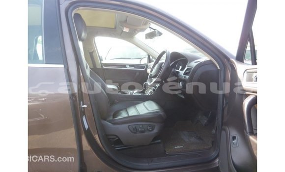 Buy Import Volkswagen Touareg Brown Car in Import - Dubai in Marquesas Buy Import Volkswagen Touareg Brown Car in Import - Dubai in Marquesas