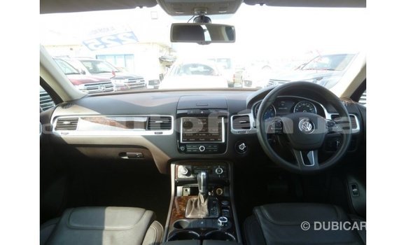 Buy Import Volkswagen Touareg Brown Car in Import - Dubai in Marquesas Buy Import Volkswagen Touareg Brown Car in Import - Dubai in Marquesas
