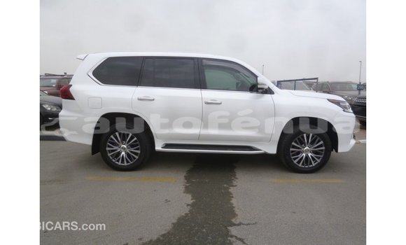 Buy Import Lexus LX White Car in Import - Dubai in Marquesas Buy Import Lexus LX White Car in Import - Dubai in Marquesas
