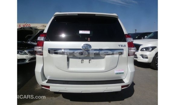 Buy Import Toyota Prado White Car in Import - Dubai in Marquesas Buy Import Toyota Prado White Car in Import - Dubai in Marquesas