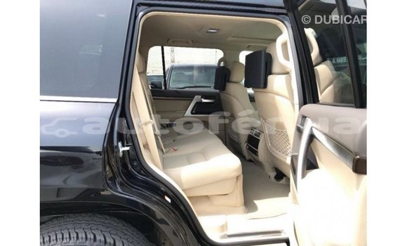 Buy Import Toyota Land Cruiser Black Car in Import - Dubai in Marquesas Buy Import Toyota Land Cruiser Black Car in Import - Dubai in Marquesas