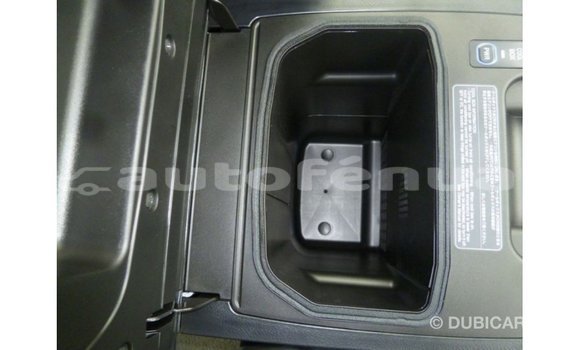 Acheter Import Voiture Toyota Land Cruiser Noir à Import - Dubai, Marquesas Acheter Import Voiture Toyota Land Cruiser Noir à Import - Dubai, Marquesas