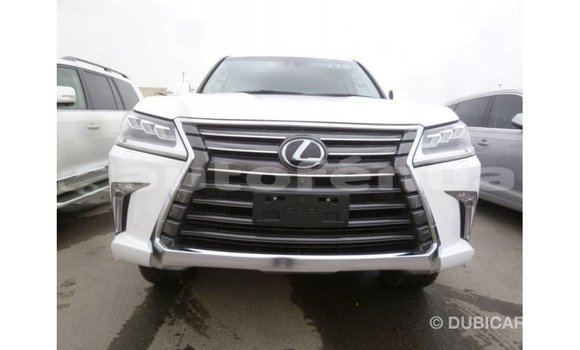 Acheter Import Voiture Lexus LX Blanc à Import - Dubai, Marquesas Acheter Import Voiture Lexus LX Blanc à Import - Dubai, Marquesas