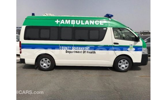 Acheter Import Voiture Toyota Hiace Blanc à Import - Dubai, Marquesas Acheter Import Voiture Toyota Hiace Blanc à Import - Dubai, Marquesas