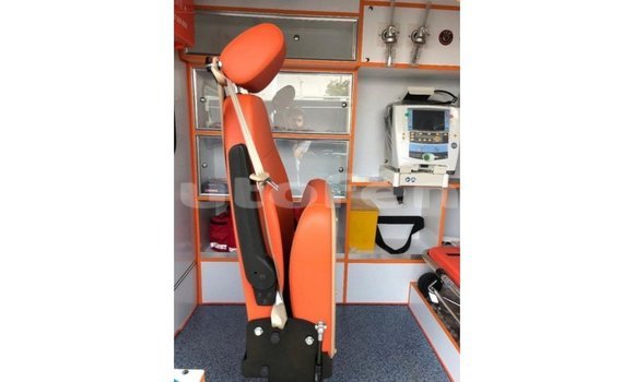 Acheter Import Voiture Toyota Hiace Blanc à Import - Dubai, Marquesas Acheter Import Voiture Toyota Hiace Blanc à Import - Dubai, Marquesas