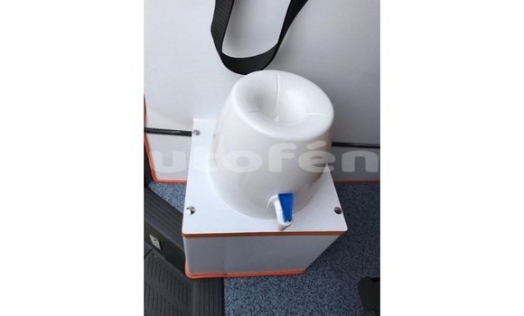 Acheter Import Voiture Toyota Hiace Blanc à Import - Dubai, Marquesas Acheter Import Voiture Toyota Hiace Blanc à Import - Dubai, Marquesas