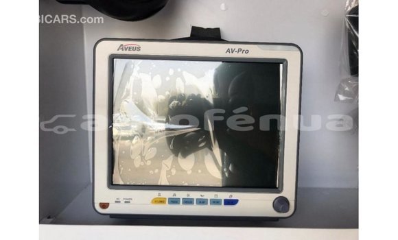 Acheter Import Voiture Toyota Hiace Blanc à Import - Dubai, Marquesas Acheter Import Voiture Toyota Hiace Blanc à Import - Dubai, Marquesas