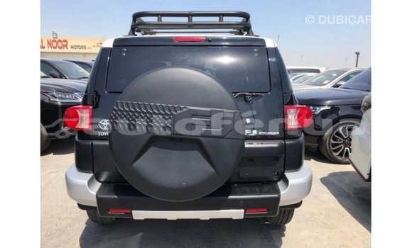 Acheter Import Voiture Toyota FJ Cruiser Noir à Import - Dubai, Marquesas Acheter Import Voiture Toyota FJ Cruiser Noir à Import - Dubai, Marquesas