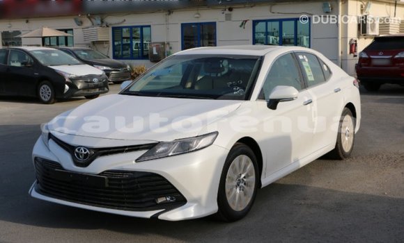 Acheter Import Voiture Toyota Camry Blanc à Import - Dubai, Marquesas Acheter Import Voiture Toyota Camry Blanc à Import - Dubai, Marquesas