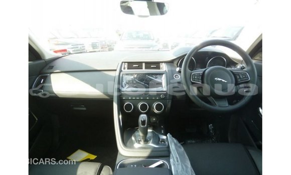 Acheter Import Voiture Jaguar E-Pace Blanc à Import - Dubai, Marquesas Acheter Import Voiture Jaguar E-Pace Blanc à Import - Dubai, Marquesas