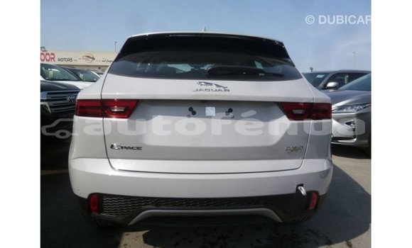 Acheter Import Voiture Jaguar E-Pace Blanc à Import - Dubai, Marquesas Acheter Import Voiture Jaguar E-Pace Blanc à Import - Dubai, Marquesas