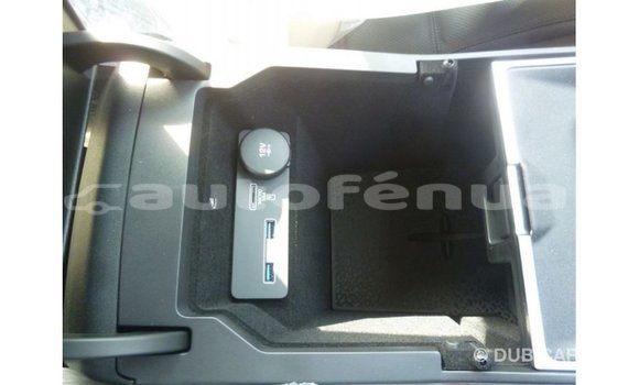 Acheter Import Voiture Jaguar E-Pace Blanc à Import - Dubai, Marquesas Acheter Import Voiture Jaguar E-Pace Blanc à Import - Dubai, Marquesas