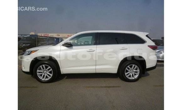 Buy Import Toyota Kluger White Car in Import - Dubai in Marquesas Buy Import Toyota Kluger White Car in Import - Dubai in Marquesas