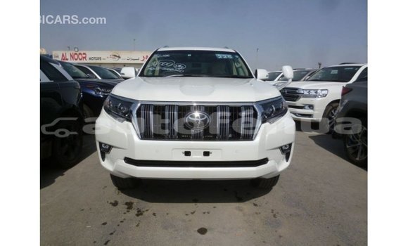 Acheter Import Voiture Toyota Prado Blanc à Import - Dubai, Marquesas Acheter Import Voiture Toyota Prado Blanc à Import - Dubai, Marquesas