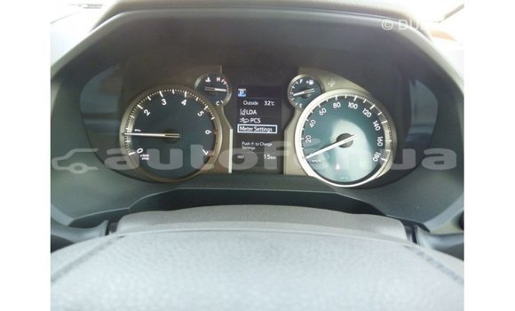 Acheter Import Voiture Toyota Prado Blanc à Import - Dubai, Marquesas Acheter Import Voiture Toyota Prado Blanc à Import - Dubai, Marquesas