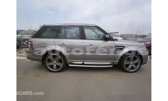 Buy Import Land Rover Range Rover Other Car in Import - Dubai in Marquesas Buy Import Land Rover Range Rover Other Car in Import - Dubai in Marquesas