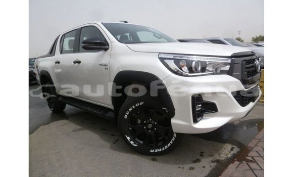 Acheter Import Voiture Toyota Hilux Blanc à Import - Dubai, Marquesas