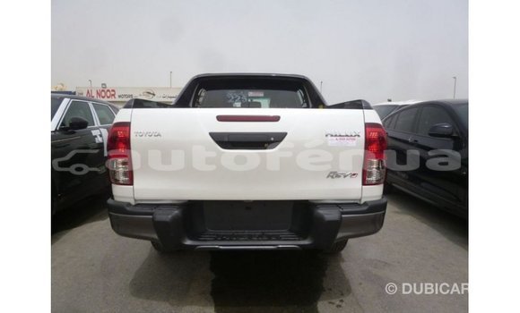 Acheter Import Voiture Toyota Hilux Blanc à Import - Dubai, Marquesas Acheter Import Voiture Toyota Hilux Blanc à Import - Dubai, Marquesas
