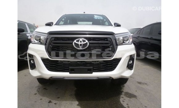 Acheter Import Voiture Toyota Hilux Blanc à Import - Dubai, Marquesas Acheter Import Voiture Toyota Hilux Blanc à Import - Dubai, Marquesas