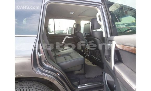Buy Import Toyota Land Cruiser Other Car in Import - Dubai in Marquesas Buy Import Toyota Land Cruiser Other Car in Import - Dubai in Marquesas
