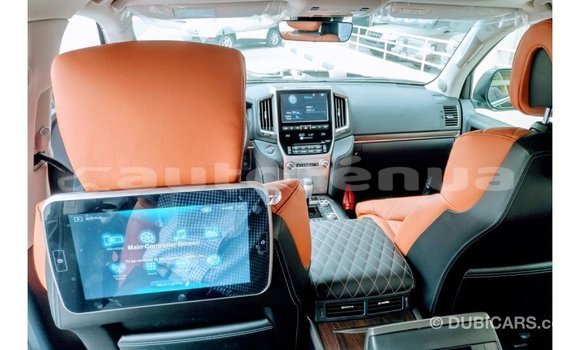 Acheter Import Voiture Toyota Land Cruiser Noir à Import - Dubai, Marquesas Acheter Import Voiture Toyota Land Cruiser Noir à Import - Dubai, Marquesas