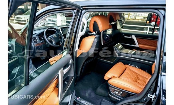 Acheter Import Voiture Toyota Land Cruiser Noir à Import - Dubai, Marquesas Acheter Import Voiture Toyota Land Cruiser Noir à Import - Dubai, Marquesas