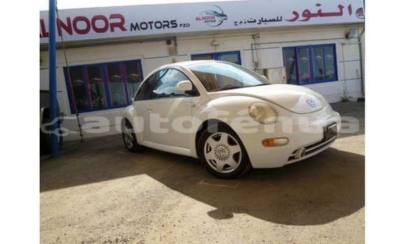 Buy Import Volkswagen Beetle White Car in Import - Dubai in Marquesas Buy Import Volkswagen Beetle White Car in Import - Dubai in Marquesas