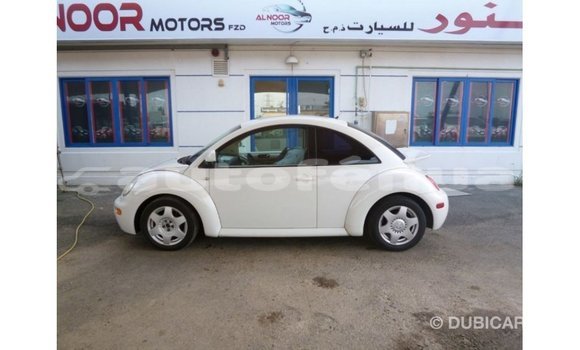 Buy Import Volkswagen Beetle White Car in Import - Dubai in Marquesas Buy Import Volkswagen Beetle White Car in Import - Dubai in Marquesas