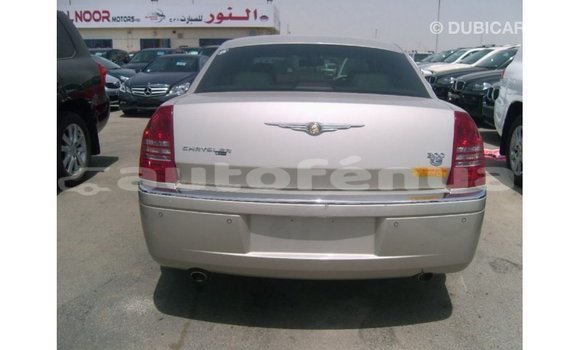 Acheter Import Voiture Chrysler 300 Beige à Import - Dubai, Marquesas Acheter Import Voiture Chrysler 300 Beige à Import - Dubai, Marquesas