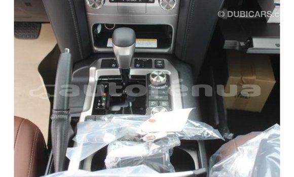 Acheter Import Voiture Toyota Land Cruiser Blanc à Import - Dubai, Marquesas Acheter Import Voiture Toyota Land Cruiser Blanc à Import - Dubai, Marquesas