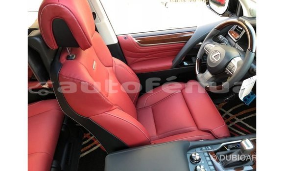 Acheter Import Voiture Lexus LX Noir à Import - Dubai, Marquesas Acheter Import Voiture Lexus LX Noir à Import - Dubai, Marquesas