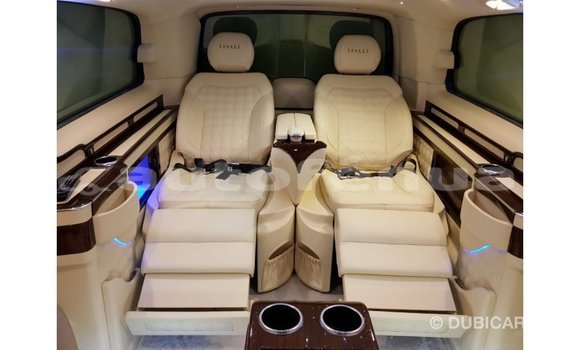 Acheter Import Voiture Mercedes-Benz 250 Noir à Import - Dubai, Marquesas Acheter Import Voiture Mercedes-Benz 250 Noir à Import - Dubai, Marquesas