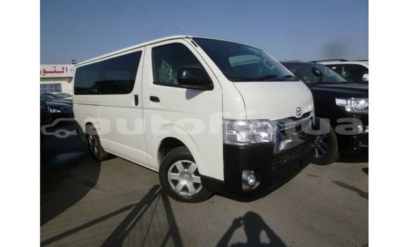 Acheter Import Voiture Toyota Hiace Blanc à Import - Dubai, Marquesas