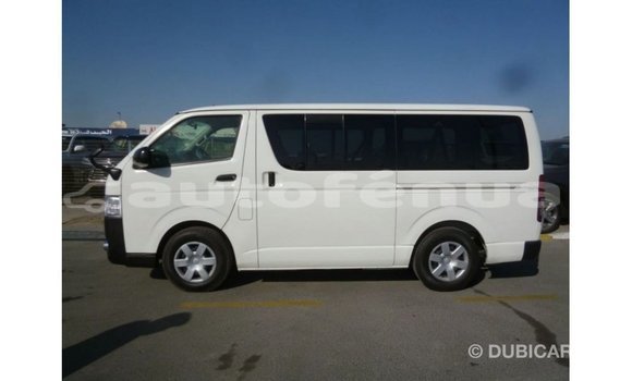 Acheter Import Voiture Toyota Hiace Blanc à Import - Dubai, Marquesas Acheter Import Voiture Toyota Hiace Blanc à Import - Dubai, Marquesas