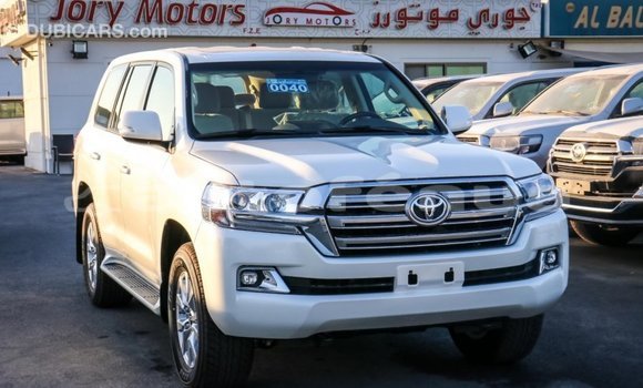 Buy Import Toyota Land Cruiser White Car in Import - Dubai in Marquesas Buy Import Toyota Land Cruiser White Car in Import - Dubai in Marquesas