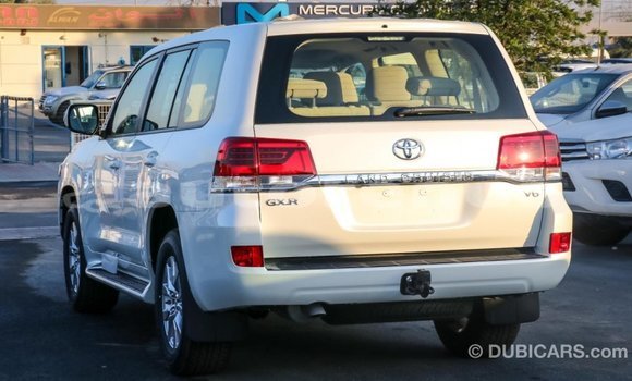 Buy Import Toyota Land Cruiser White Car in Import - Dubai in Marquesas Buy Import Toyota Land Cruiser White Car in Import - Dubai in Marquesas