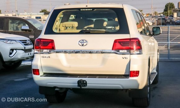 Buy Import Toyota Land Cruiser White Car in Import - Dubai in Marquesas Buy Import Toyota Land Cruiser White Car in Import - Dubai in Marquesas