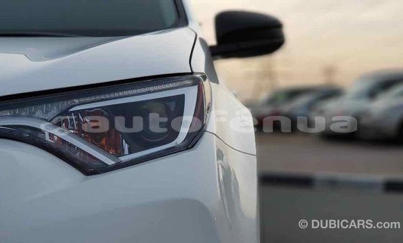Acheter Import Voiture Toyota RAV4 Blanc à Import - Dubai, Marquesas Acheter Import Voiture Toyota RAV4 Blanc à Import - Dubai, Marquesas