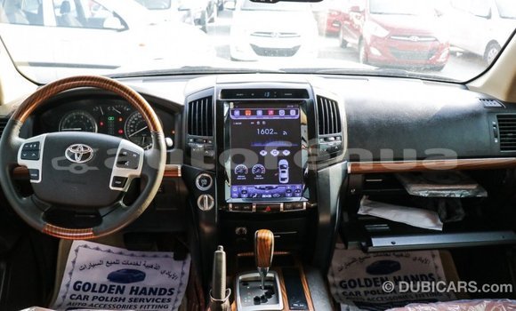 Acheter Import Voiture Toyota Land Cruiser Noir à Import - Dubai, Marquesas Acheter Import Voiture Toyota Land Cruiser Noir à Import - Dubai, Marquesas