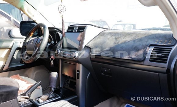 Acheter Import Voiture Toyota Prado Blanc à Import - Dubai, Marquesas Acheter Import Voiture Toyota Prado Blanc à Import - Dubai, Marquesas